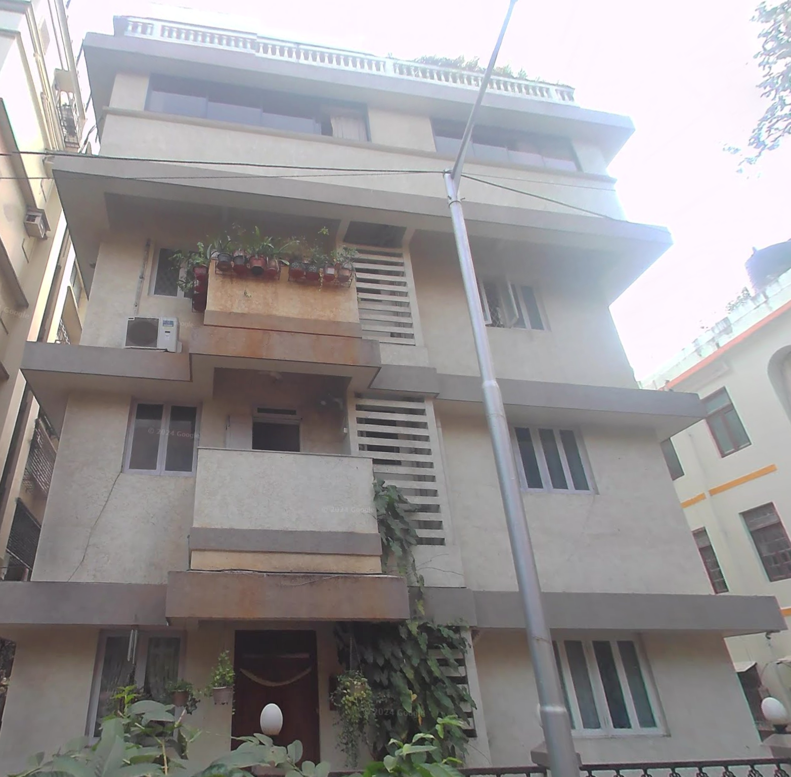 2 BHK Semi-Furnished in Laxmi Niwas , Gamdevi